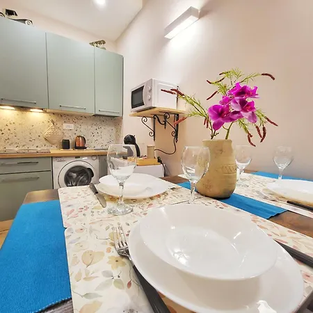 Monolocale Appena Ristrutturato Per 4 Persone, In Centro Citta Apartment Genua